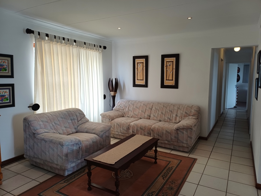 4 Bedroom Property for Sale in Britannica Heights Western Cape